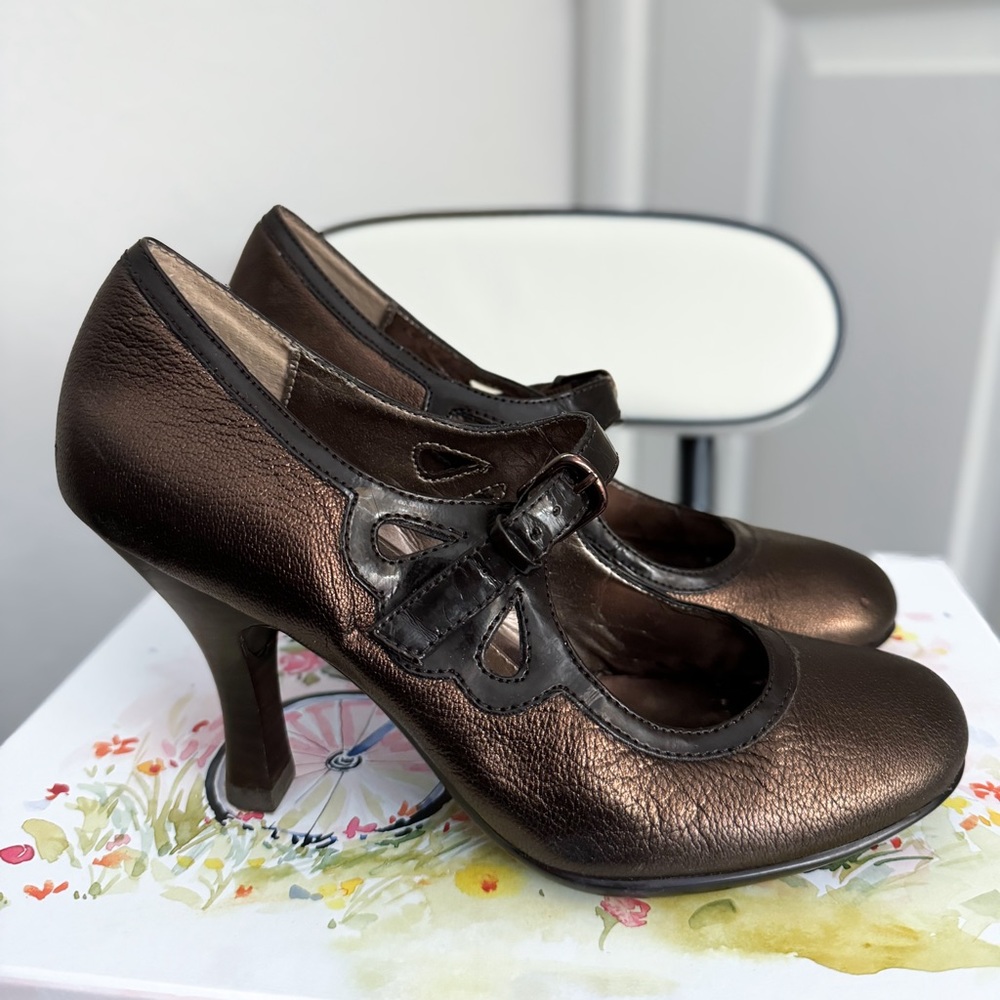SÖFFT Copper Metallic Stiletto High Heels Womens Dress Shoes Buckle Sz 6.5
